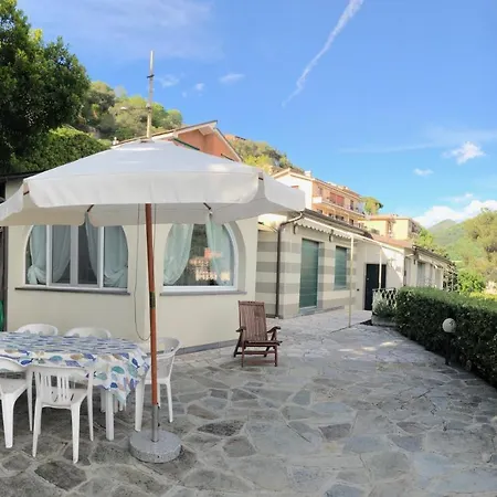Liguria Holidays - Deliziosa Casetta Con Splendida Vista Mare アパート